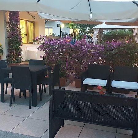 ריצ'יונה Hotel Fucsia מראה חיצוני תמונה