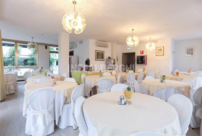 ריצ'יונה Hotel Fucsia מראה חיצוני תמונה