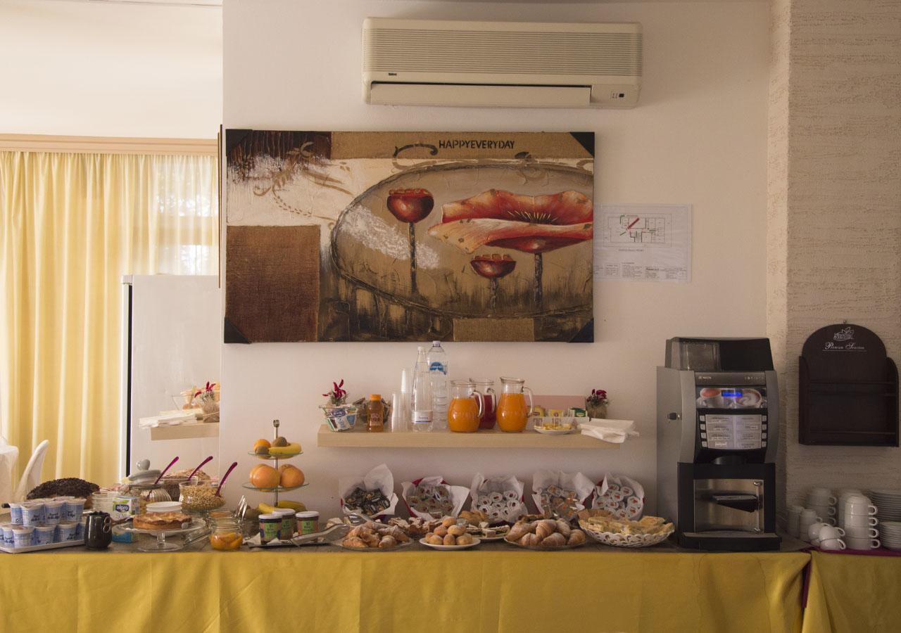 ריצ'יונה Hotel Fucsia מראה חיצוני תמונה