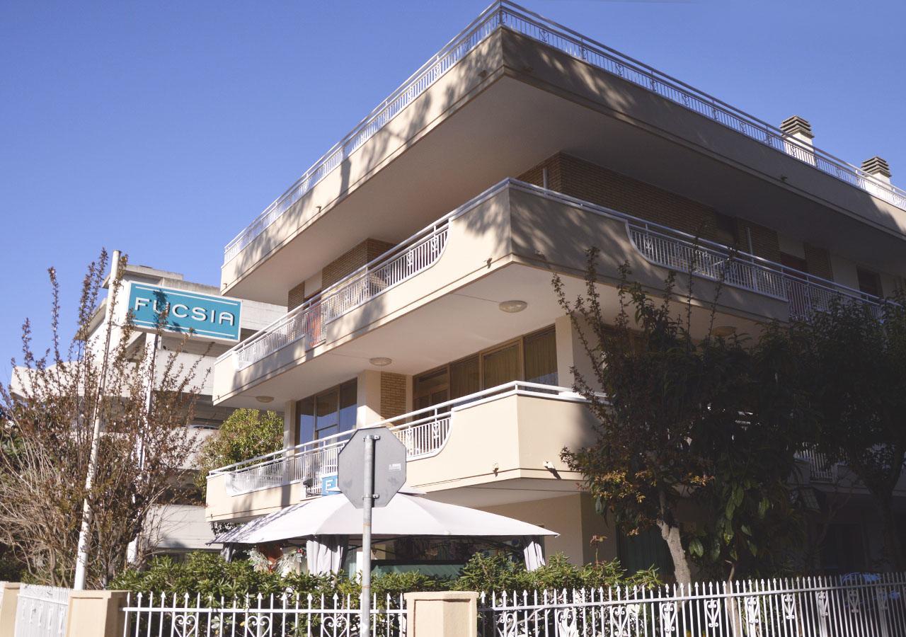 ריצ'יונה Hotel Fucsia מראה חיצוני תמונה